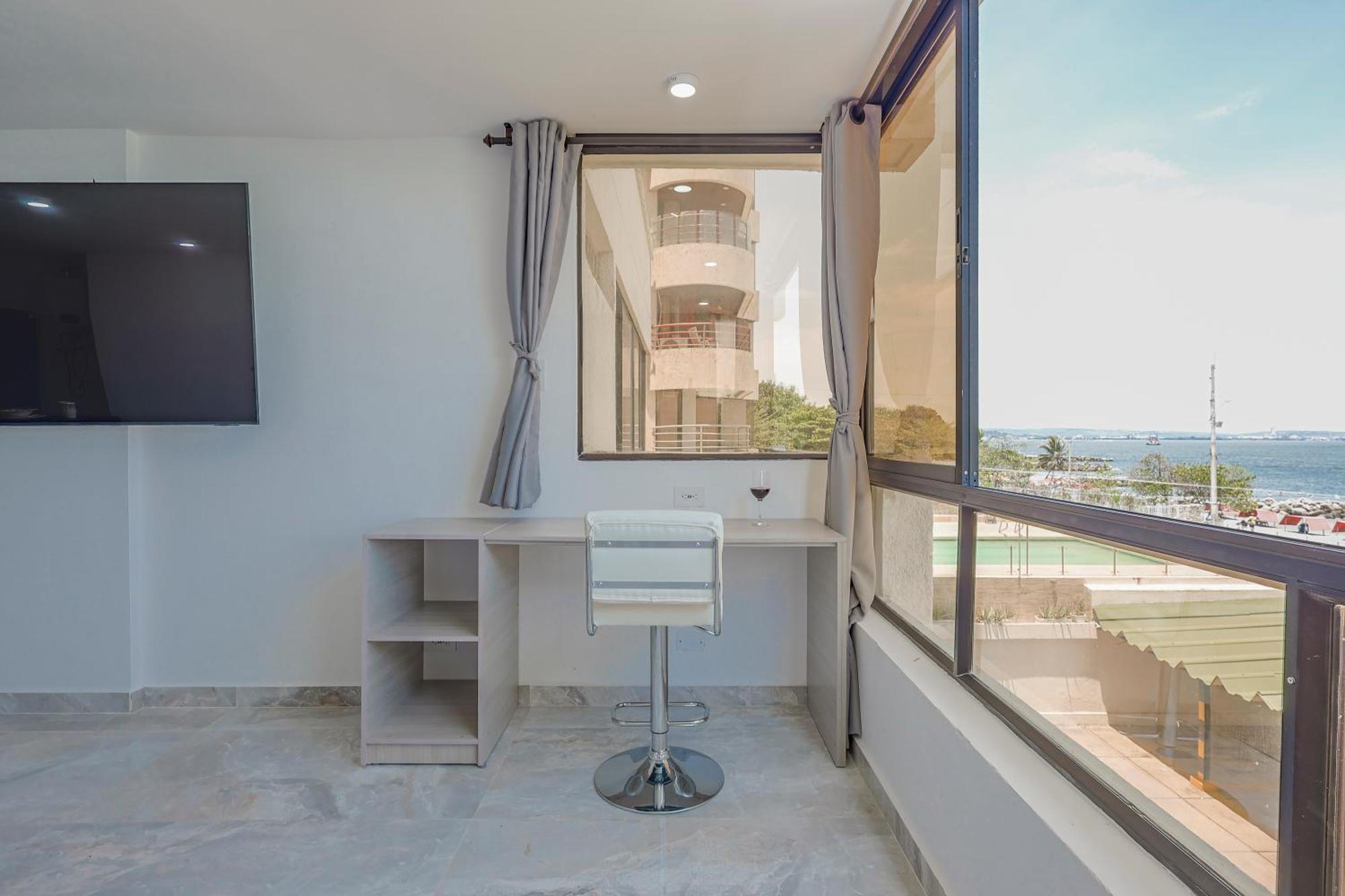 Lujoso Con Vista Al Mar Apartment